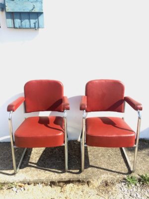 Paire de fauteuils Ronéo
