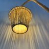 Lampadaire vintage tripode en métal et corde – Image 6