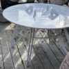 Table en métal – Image 9