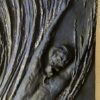 Bas-relief Surfeuse dans la vague – Image 4
